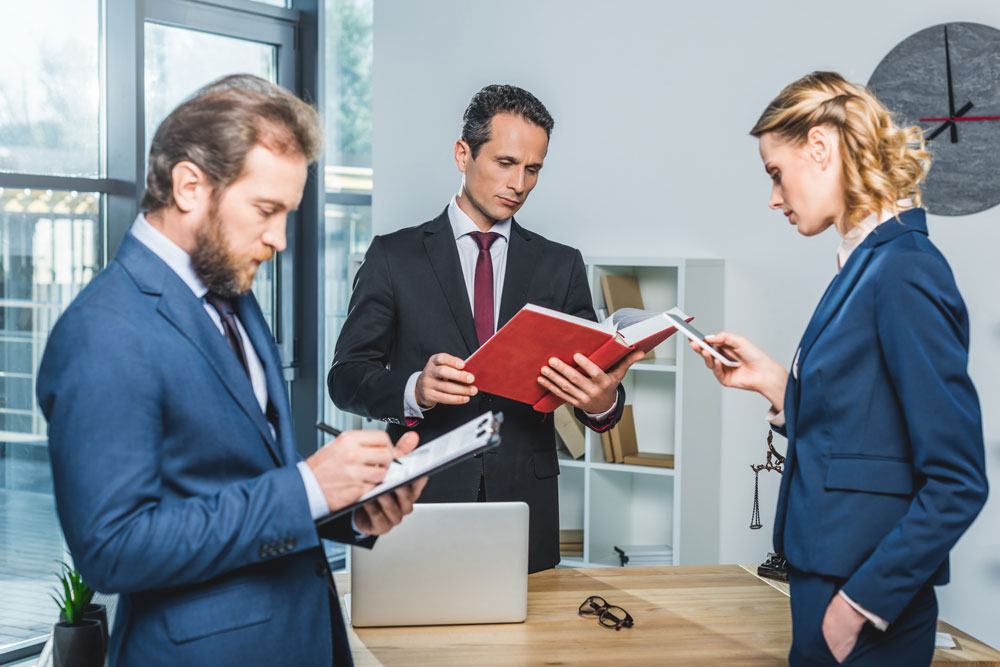 lawyers-working